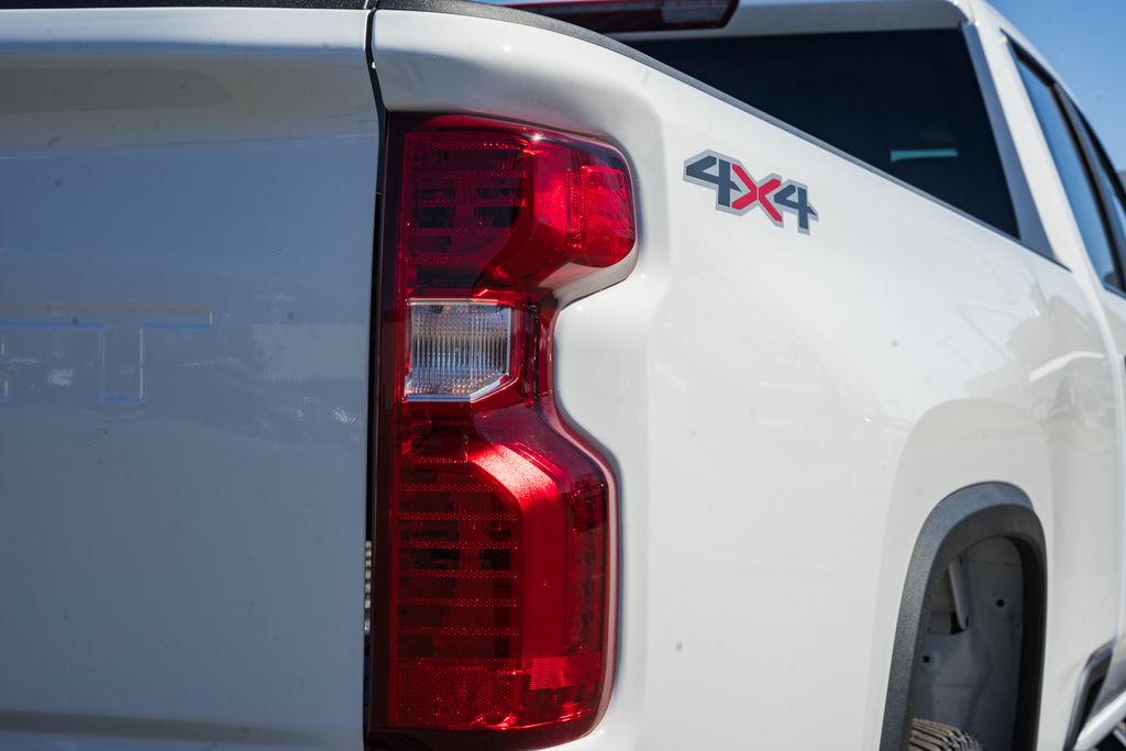 ChevroletSilverado 3500HD7