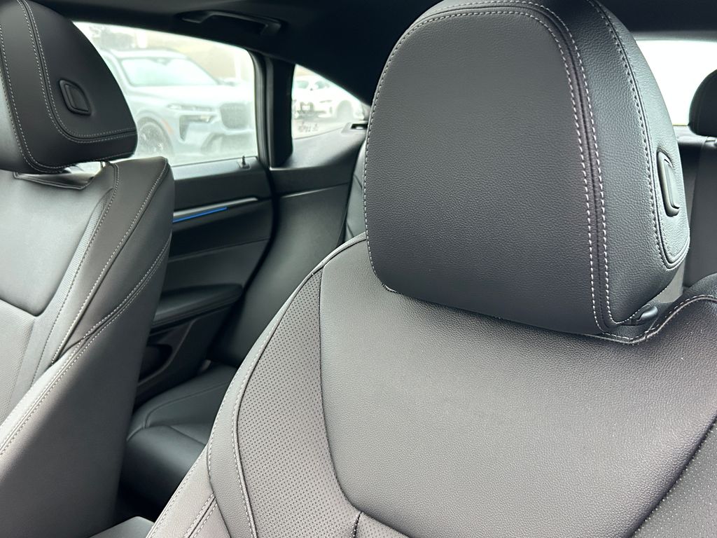 Thumbnail: 2023 BMW i4 - 14