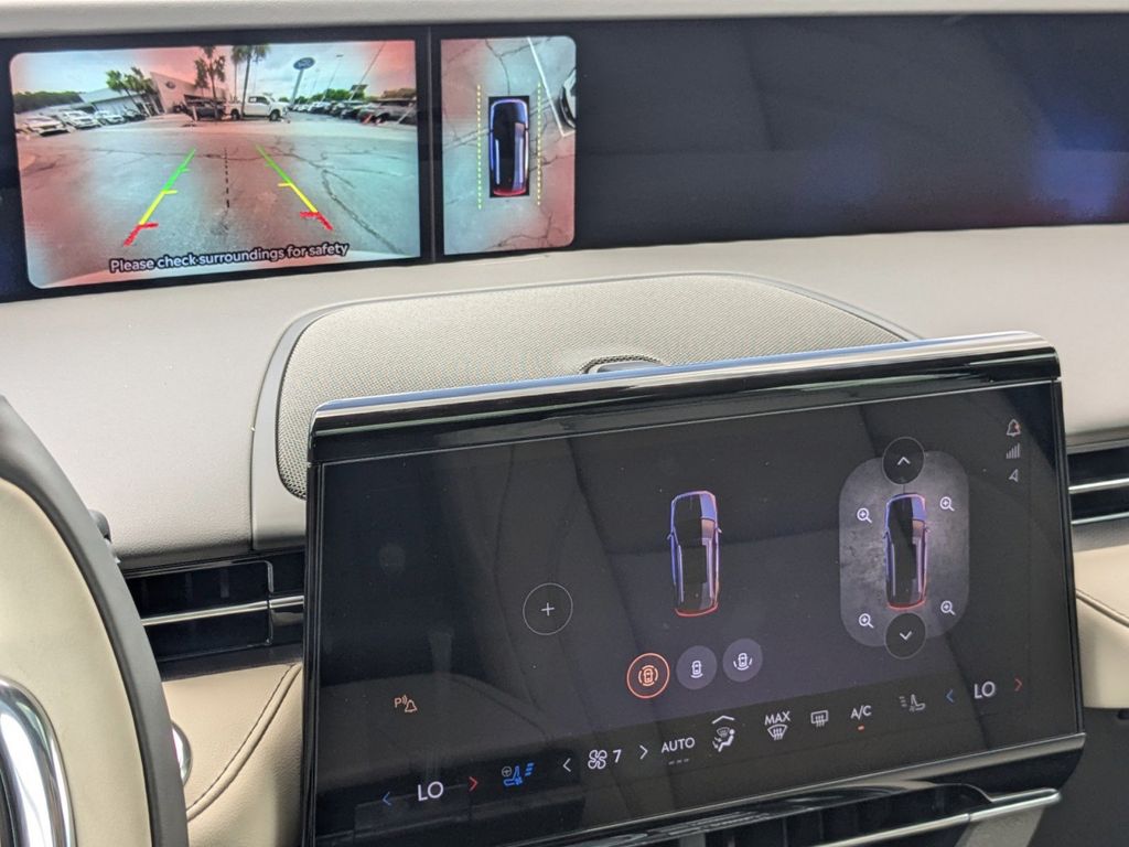 2025 Lincoln Nautilus Hybrid Premiere