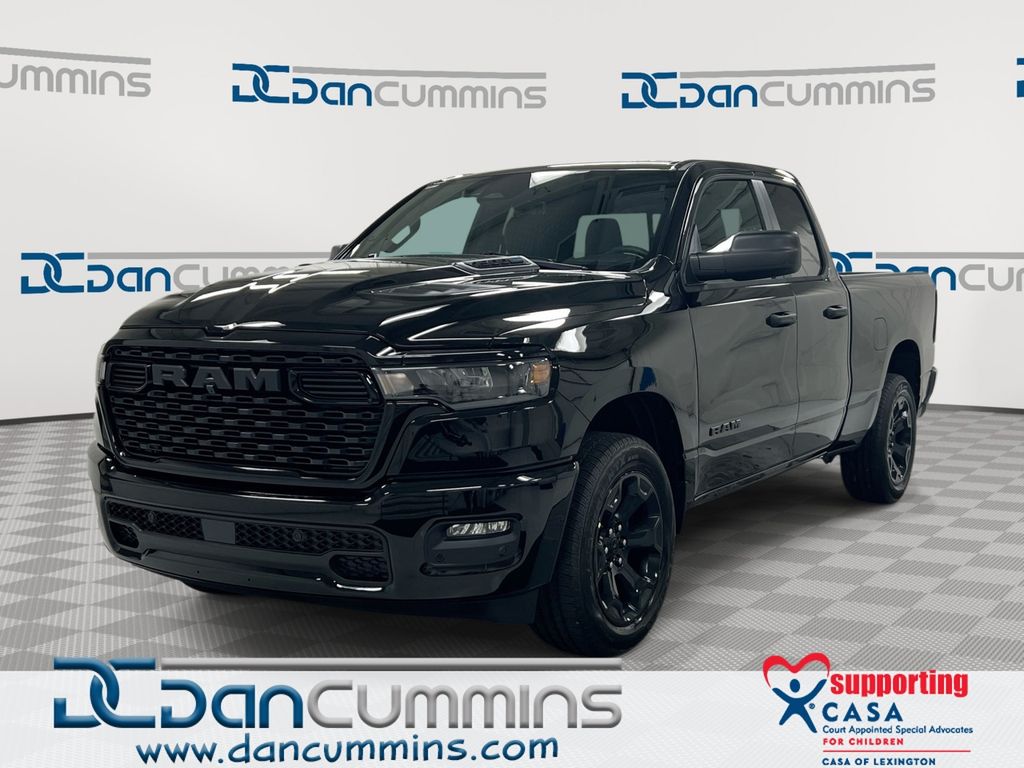 Diamond Black Crystal Pearlcoat 2026 RAM 1500 Pickup Truck Four-Wheel Drive 8-Speed Automatic