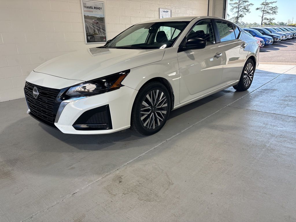 2025 Nissan Altima