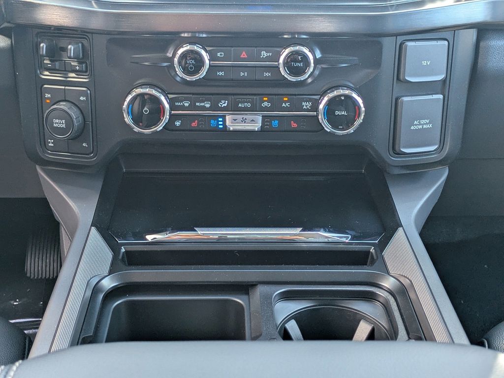 2026 Ford F-350 Super Duty LARIAT