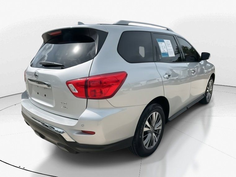 2020 Brilliant Silver Metallic Nissan Pathfinder SL 4X4 SUV