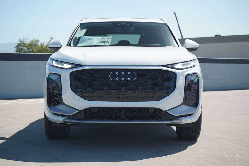 Thumbnail: 2026 Audi Q3 - 5