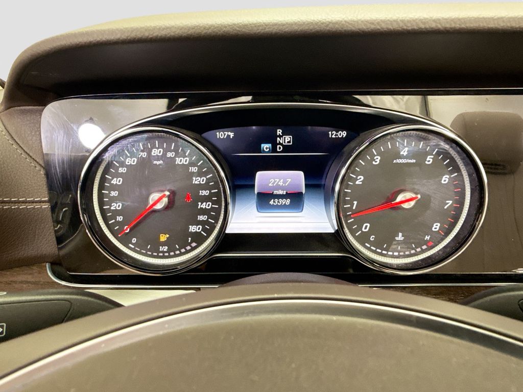 Thumbnail: 2018 Mercedes-Benz E-Class - 30