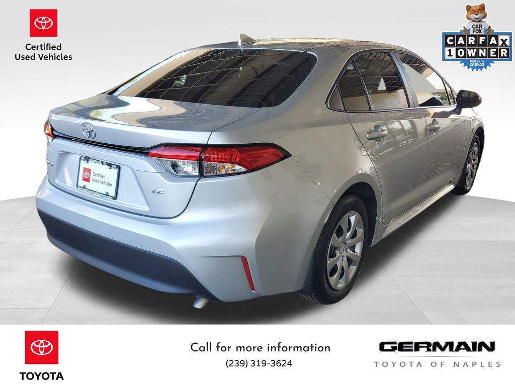 2025 Toyota Corolla LE photo 4