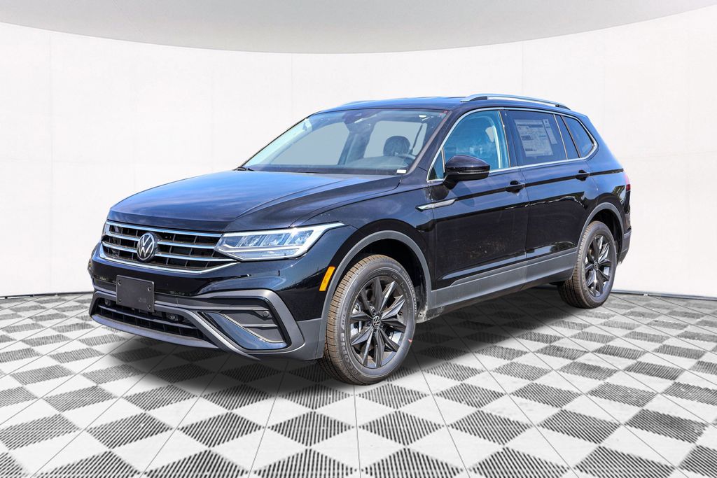 2024 Volkswagen Tiguan 2.0T SE 12