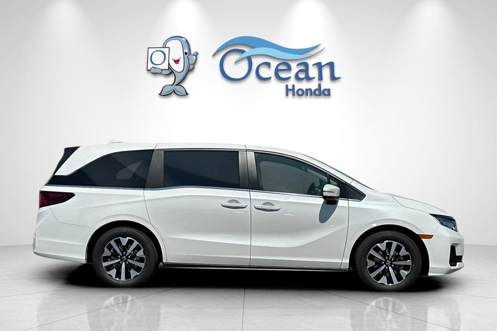 New 2026 Platinum White Pearl Honda EX-L image 8