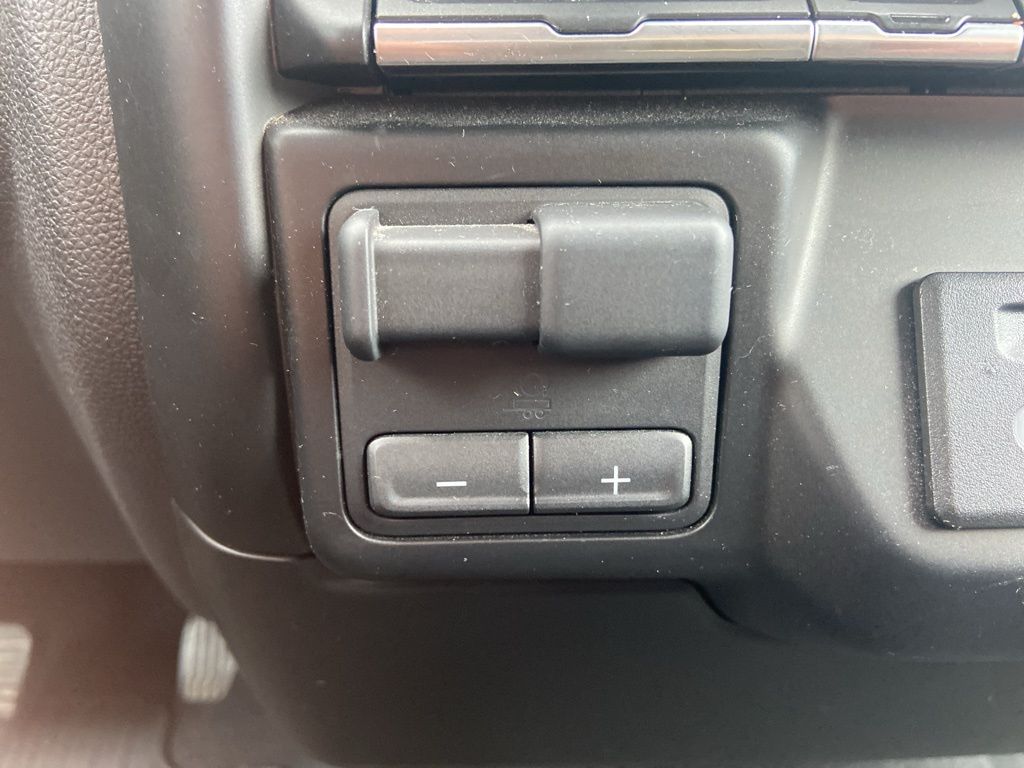 Thumbnail: 2019 Chevrolet Silverado 1500 - 19