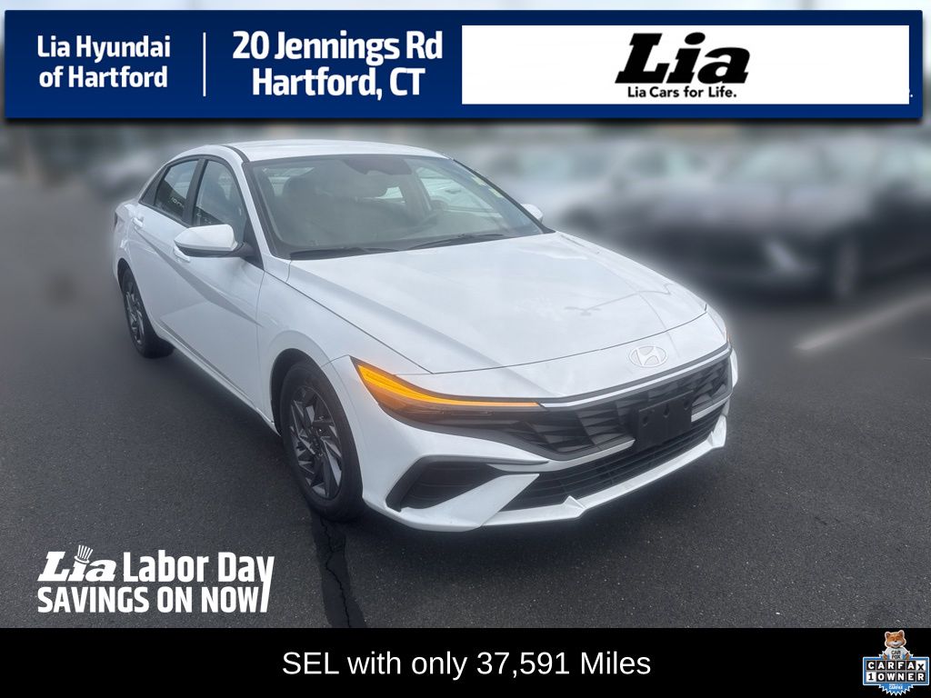 Serenity White 2024 Hyundai Elantra Sedan Front-Wheel Drive Continuously Variable Transmission
