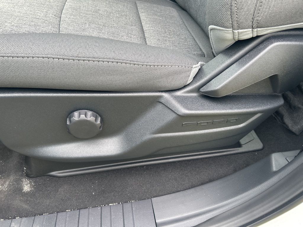 new 2025 Ford F-250SD car, priced at $64,112