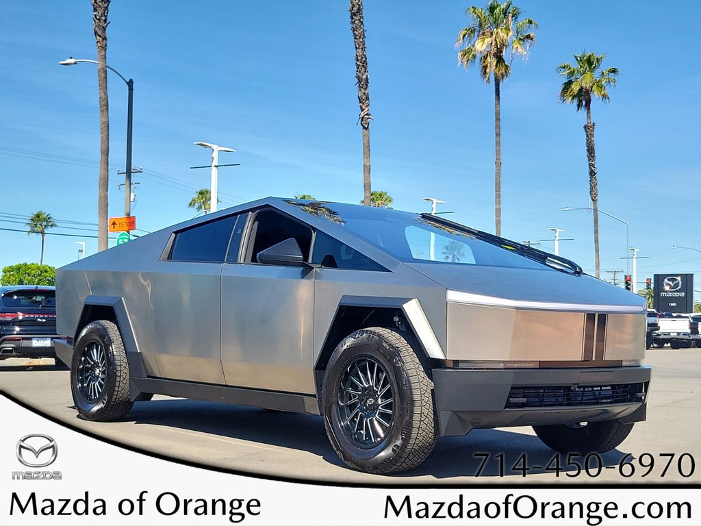 2025 Tesla Cybertruck Crew Cab AWD