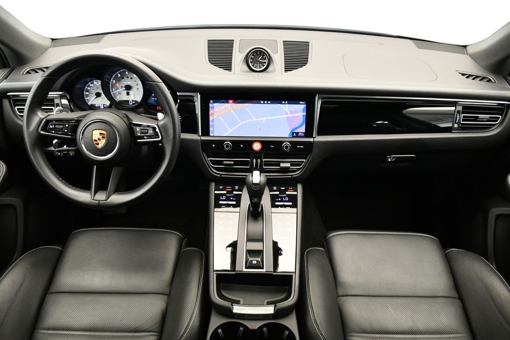 2022 Porsche Macan S 22