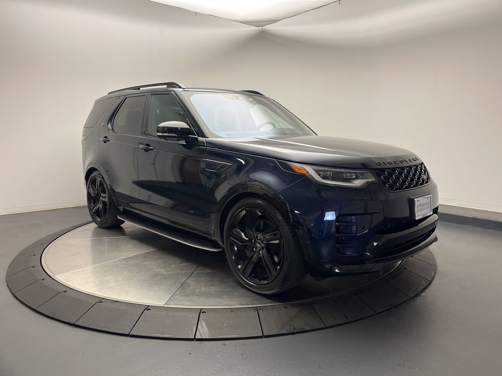 Thumbnail: 2023 Land Rover Discovery - 7