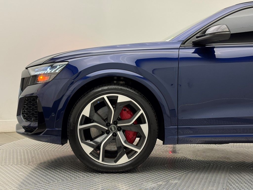 Thumbnail: 2021 Audi RS Q8 - 10