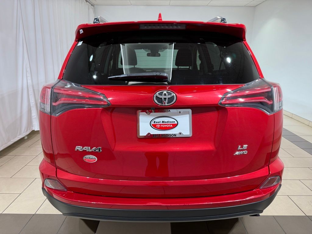 Thumbnail: 2017 Toyota RAV4 - 4