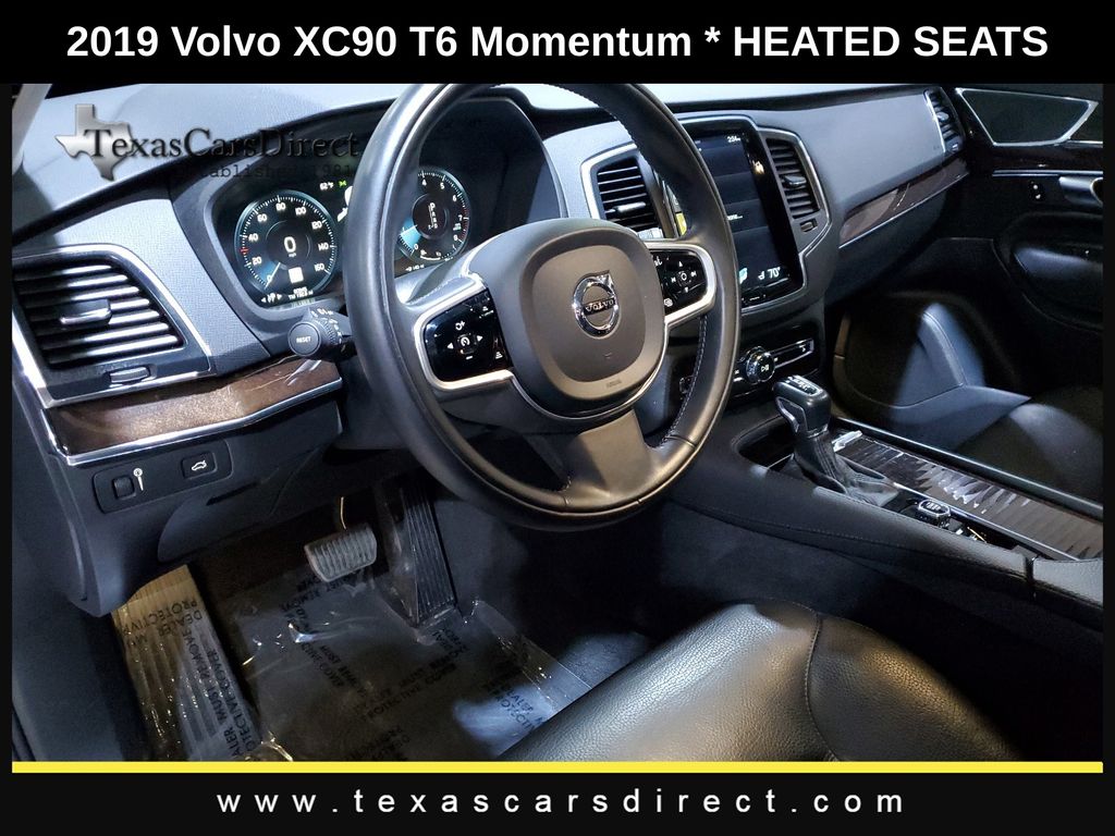 2019 Volvo XC90 T6 Momentum 7