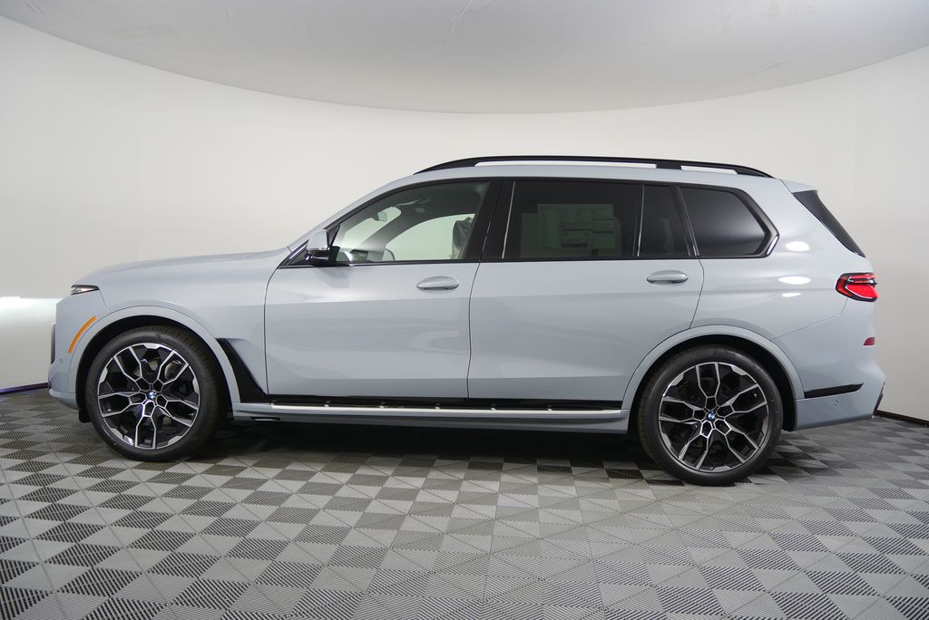 Thumbnail: 2026 BMW X7 - 6