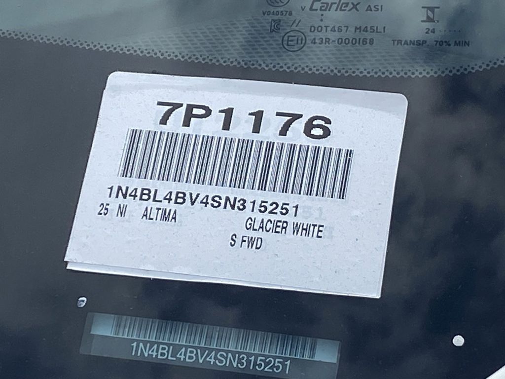 2025 Nissan Altima S - Photo 33