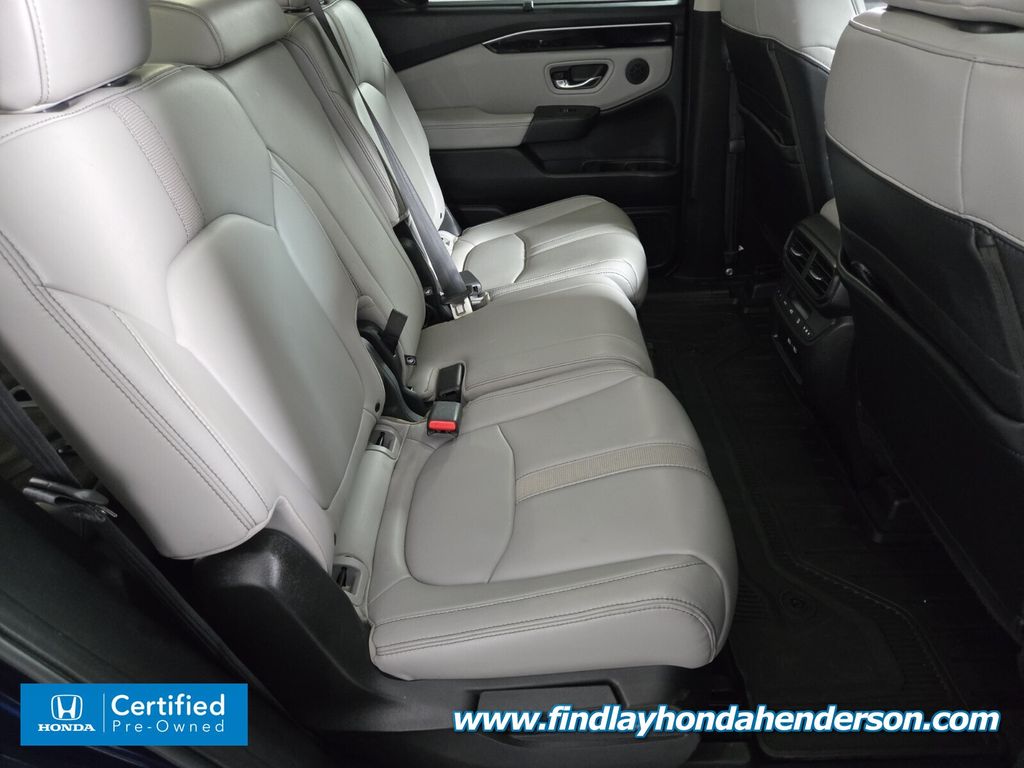 2023 Honda Pilot Touring photo