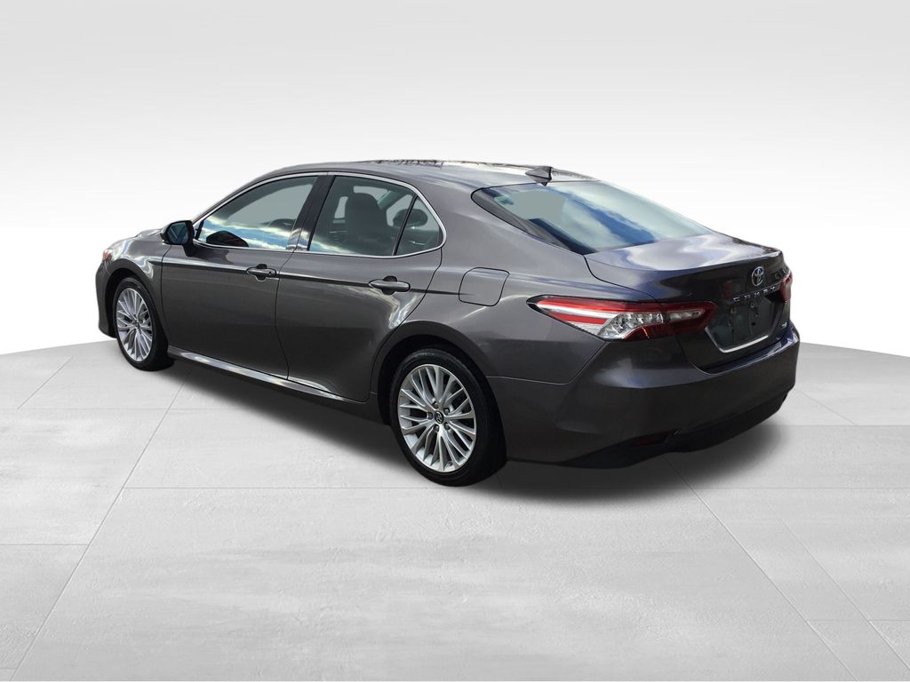 Thumbnail: 2019 Toyota Camry - 3