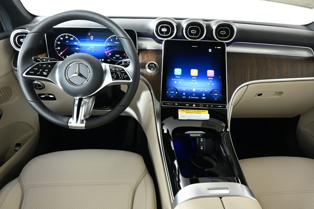 Thumbnail: 2027 Mercedes-Benz GLC - 16