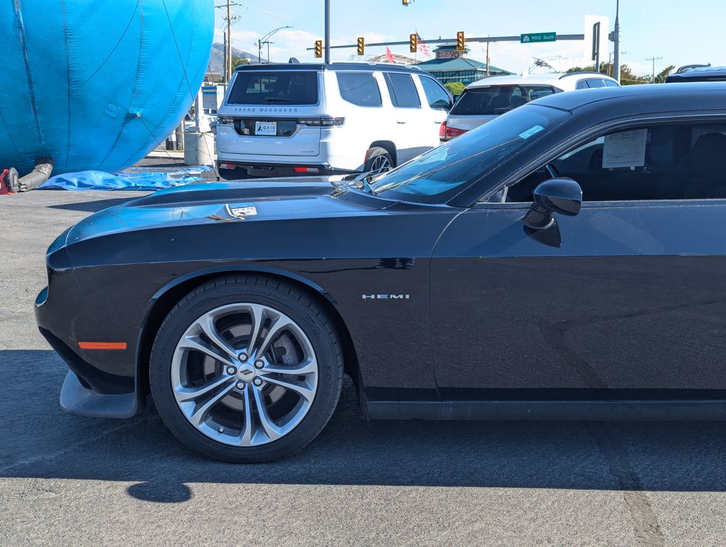 2020 Dodge Challenger R/T 10