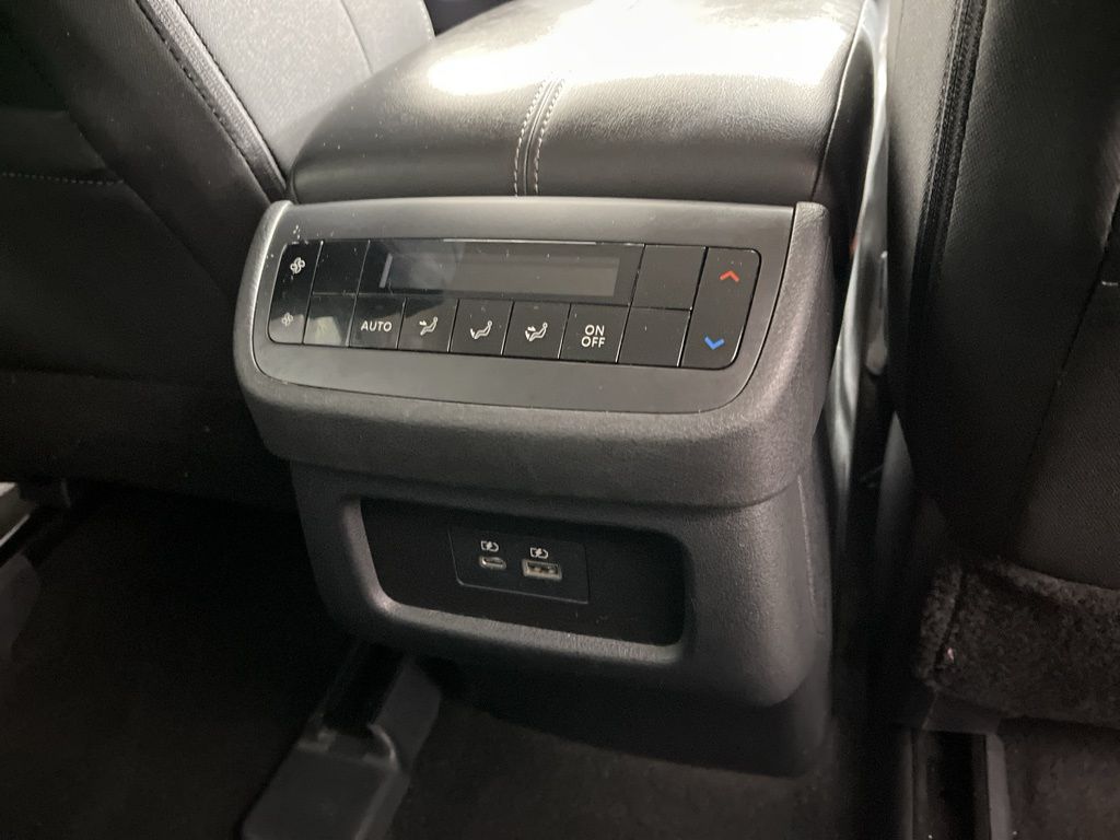 Thumbnail: 2025 Nissan Pathfinder - 8