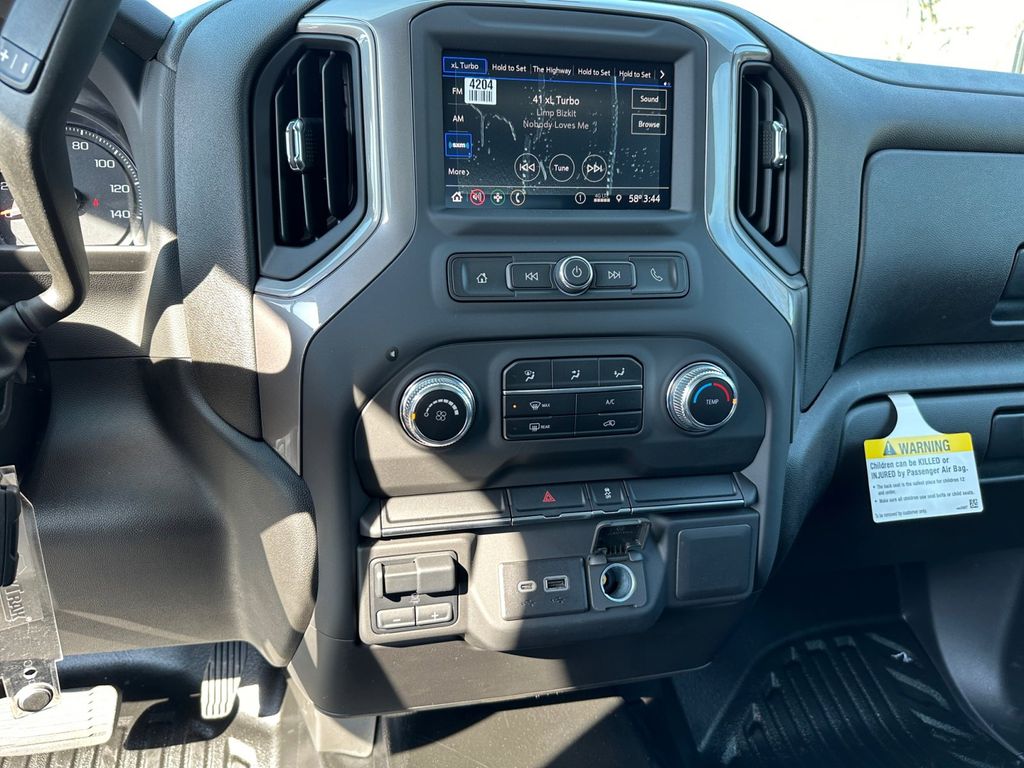 2023 GMC Sierra 2500HD Pro 14