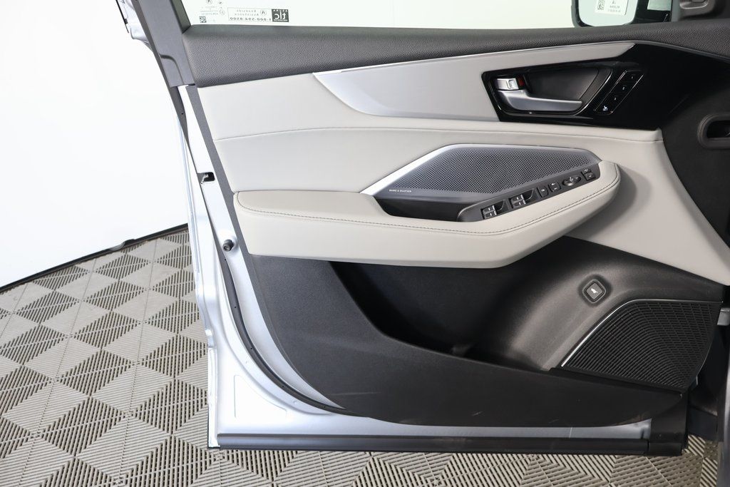 Thumbnail: 2026 Acura MDX - 8