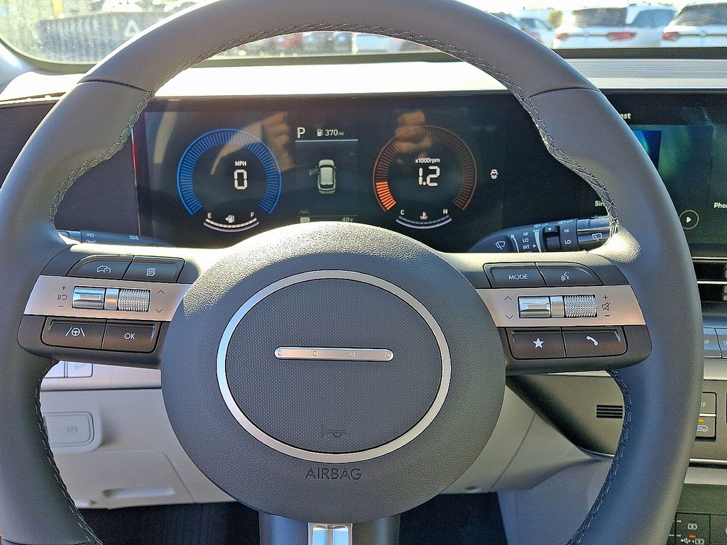2025 Hyundai Kona SEL 8