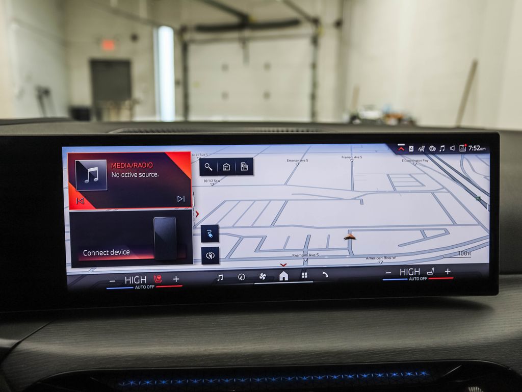 Thumbnail: 2026 BMW i4 - 15