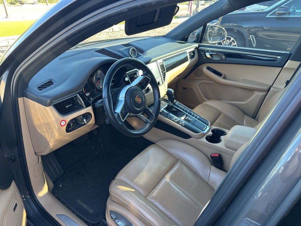 Thumbnail: 2017 Porsche Macan - 7