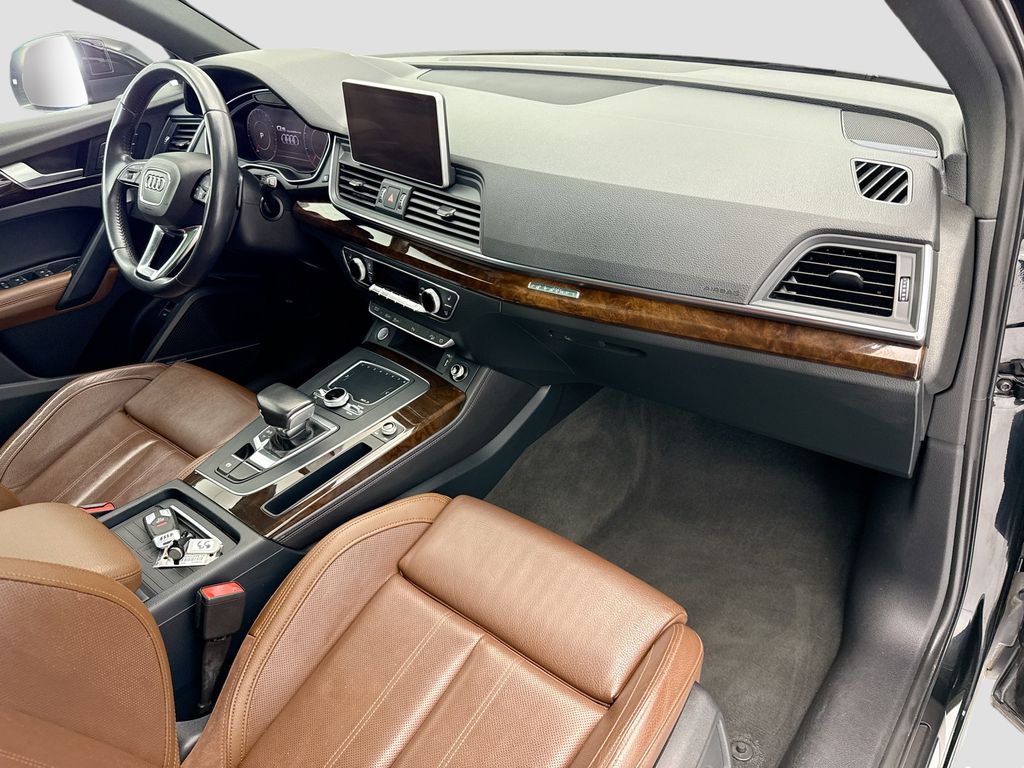 Thumbnail: 2019 Audi Q5 - 16