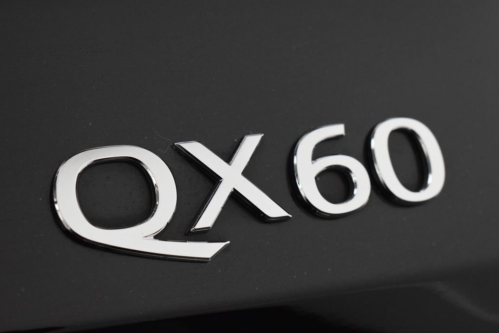 Thumbnail: 2023 INFINITI QX60 - 10
