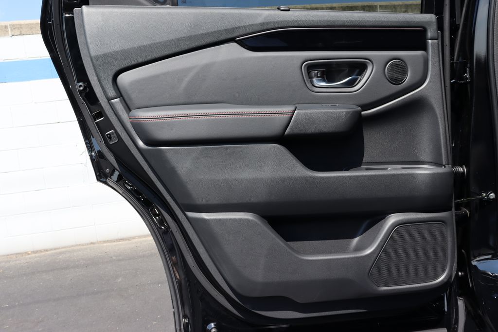 Thumbnail: 2025 Honda Pilot - 11