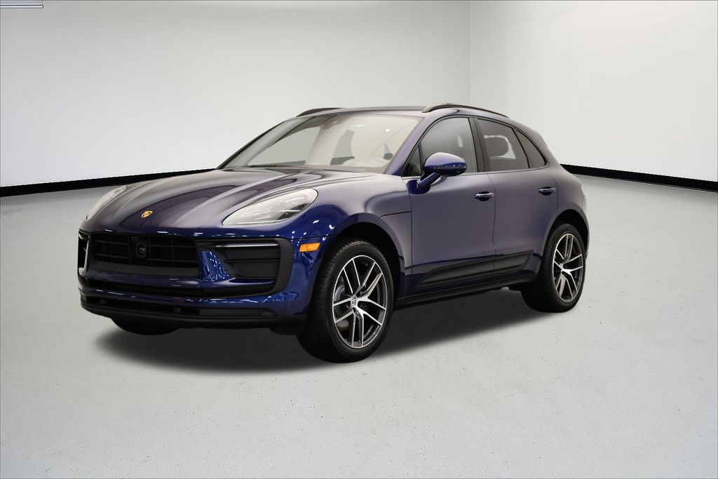Thumbnail: 2026 Porsche Macan - 1