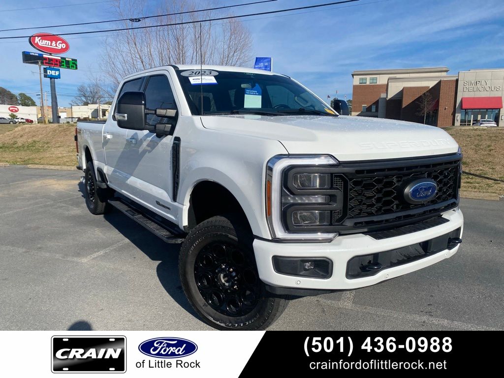 Star White Metallic Tri-Coat 2023 Ford F-250 Super Duty Lariat Crew Cab 4WD Pickup Truck Four-Wheel Drive Automatic