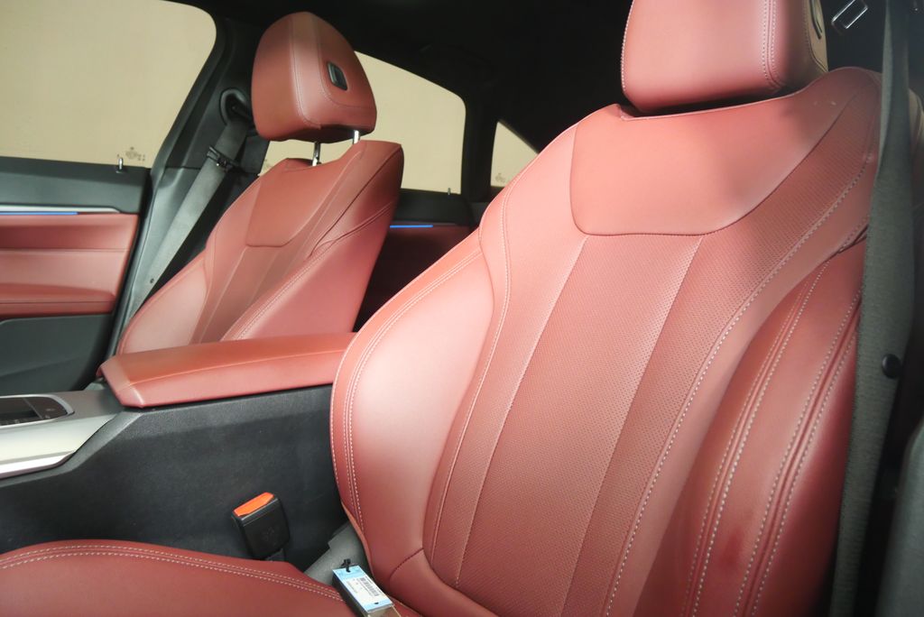 Thumbnail: 2024 BMW i4 - 10