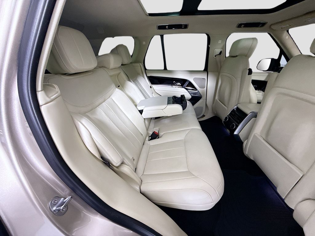 Thumbnail: 2023 Land Rover Range Rover - 22