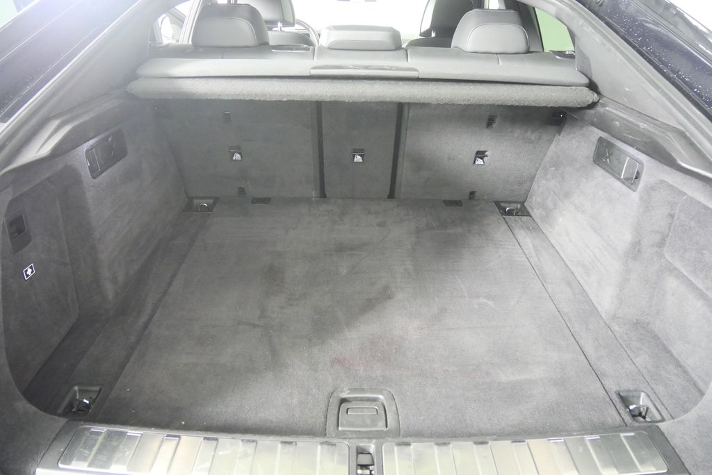 Thumbnail: 2025 BMW X6 - 17