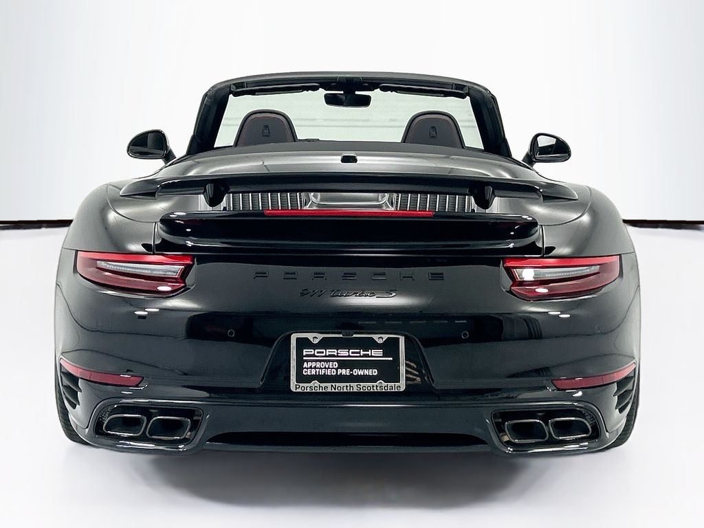 Thumbnail: 2019 Porsche 911 - 6