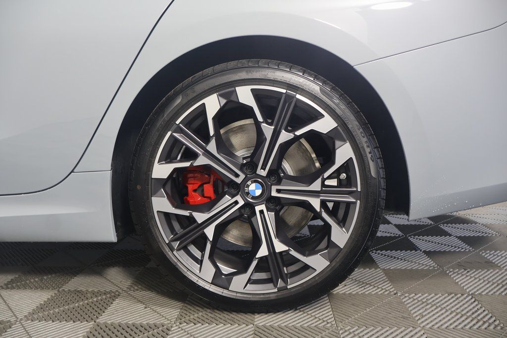 2025 BMW 3 Series 330i 10