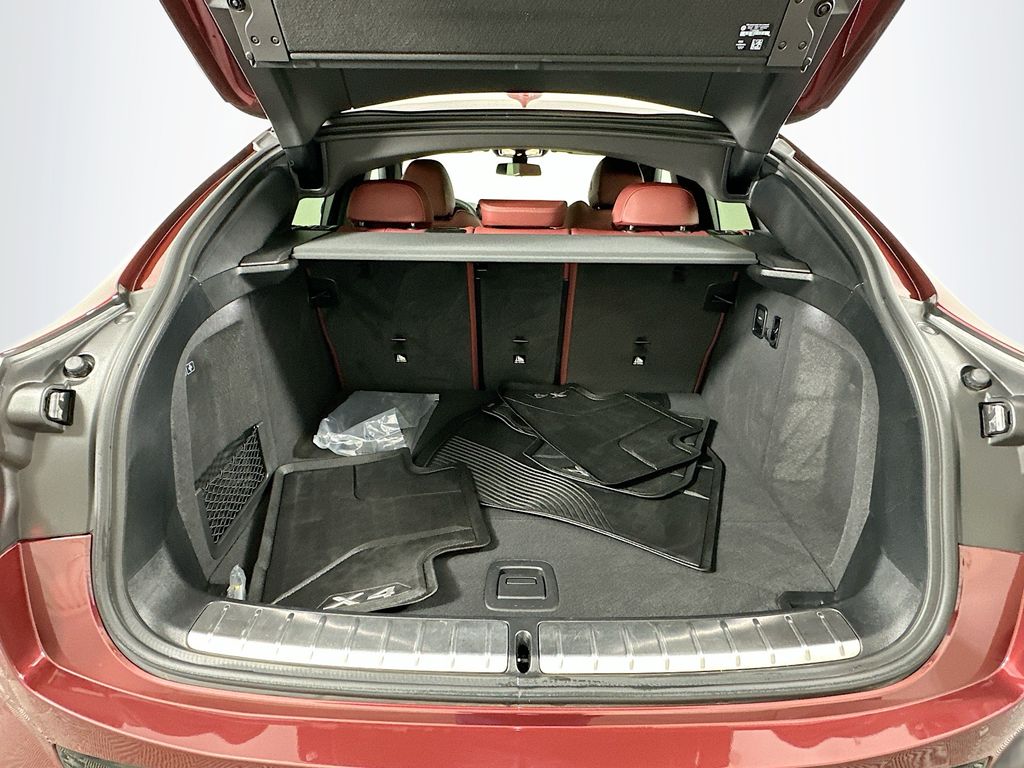 Thumbnail: 2023 BMW X4 - 27