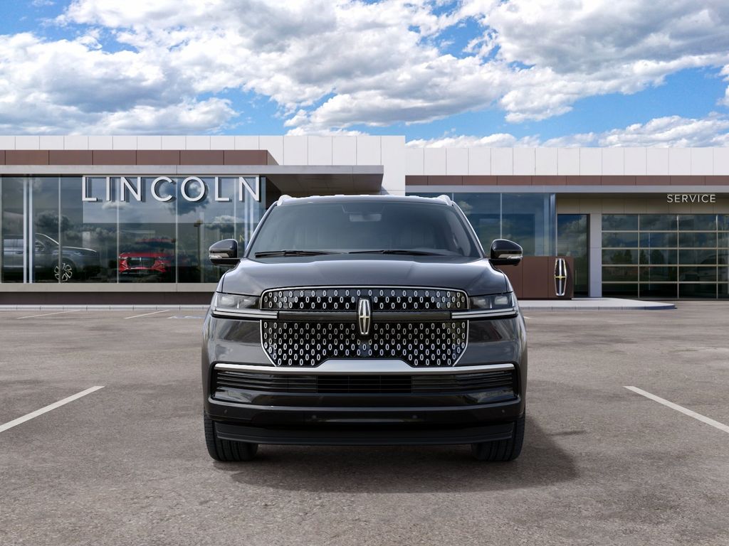 Thumbnail: 2027 Lincoln Navigator L - 3