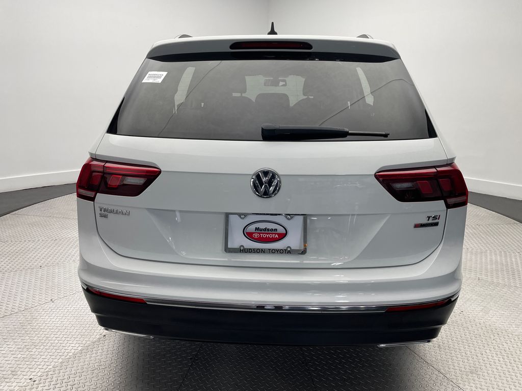 Thumbnail: 2018 Volkswagen Tiguan - 6