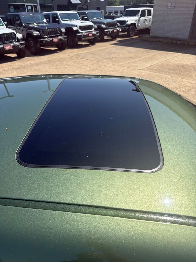 Used 2022 Green Dodge R/T Scat Pack image 11