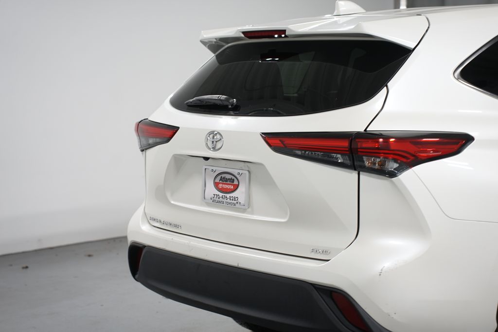 Thumbnail: 2021 Toyota Highlander - 9