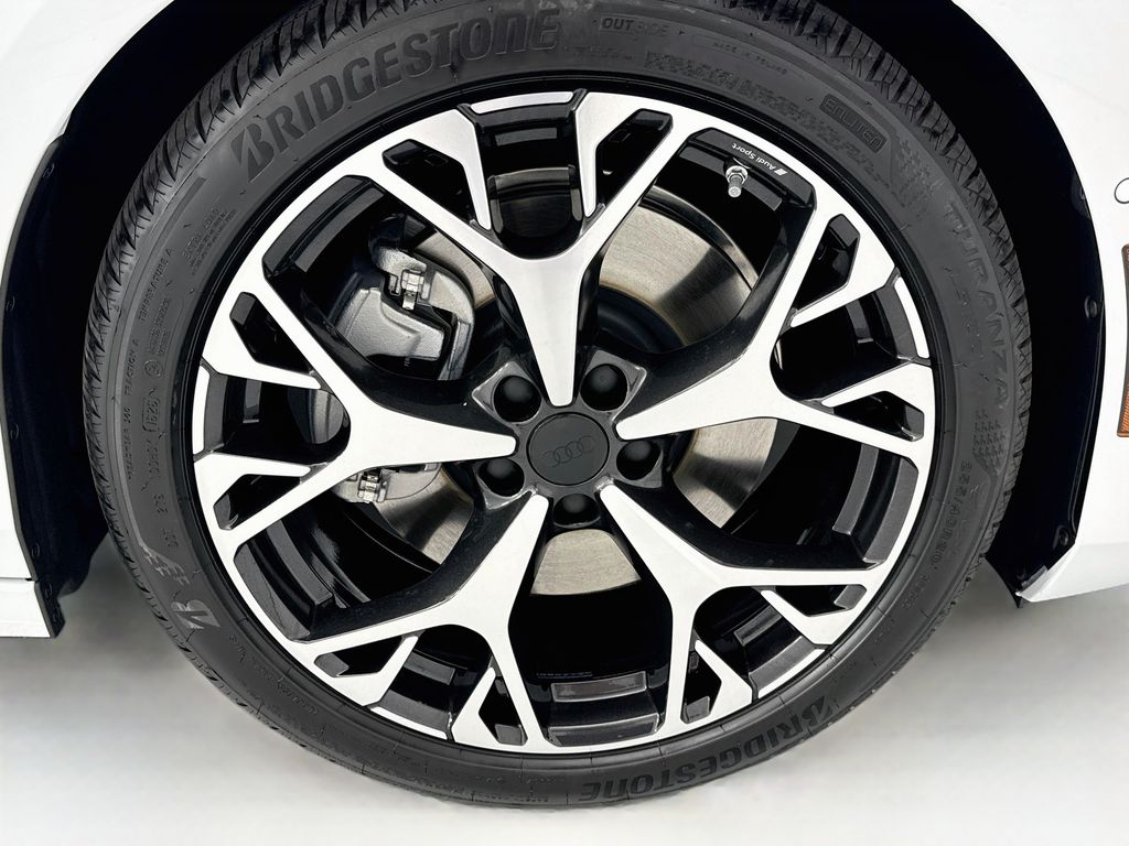 Thumbnail: 2026 Audi A6 - 31
