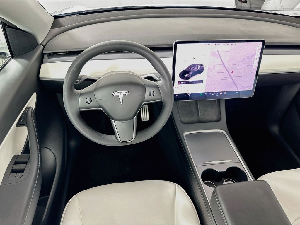Thumbnail: 2022 Tesla Model Y - 22